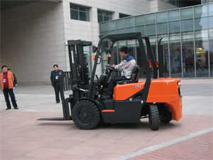 叉車證怎么考流程是什么？